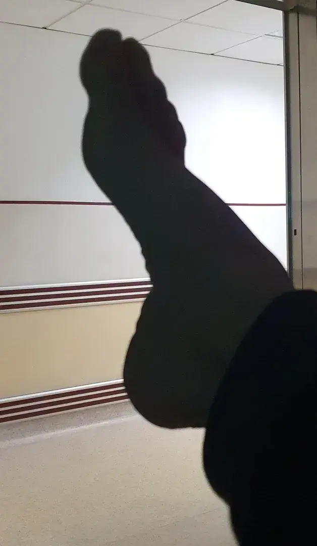 Leak & nude 5 — Feetastique36