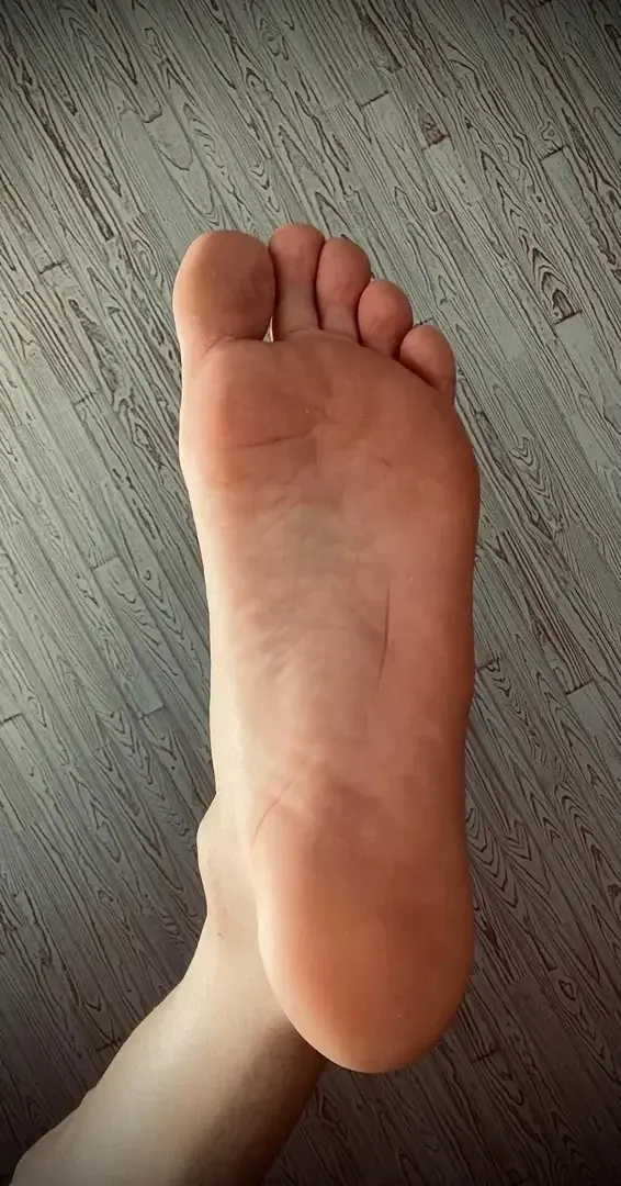 Leak & nude 2 — Pieds_d_alix