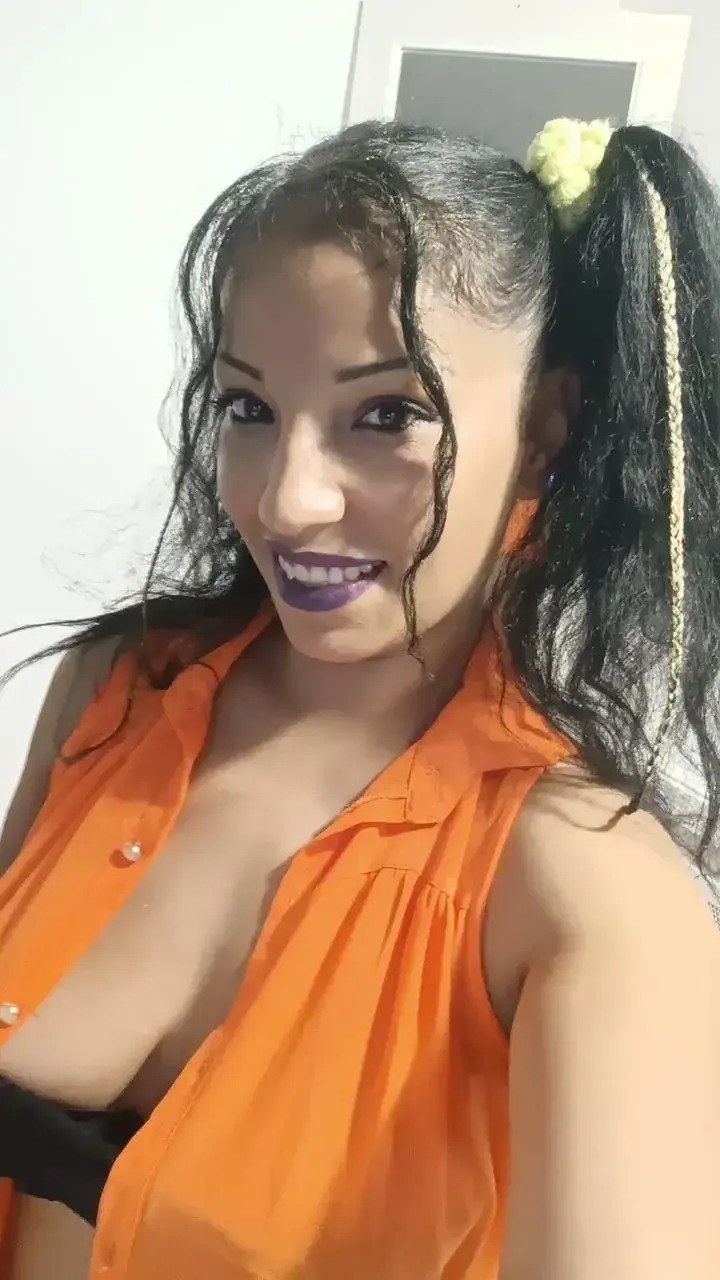 😋👅💋