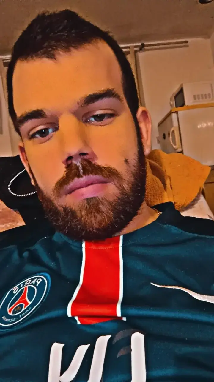 Leak & nude 1 — Kevinsansnom