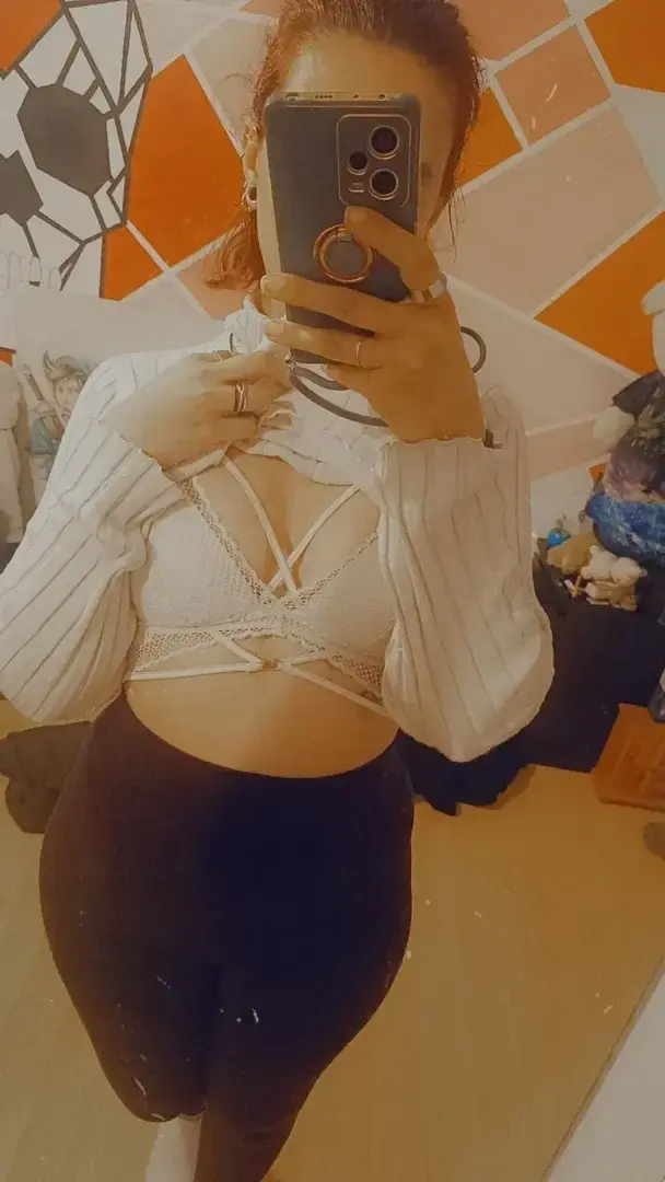 Leak public de _miss_lune_ — « Blanc comme un ange .... Ou pas 🤭Luv, Lune » (nude) sur MYM