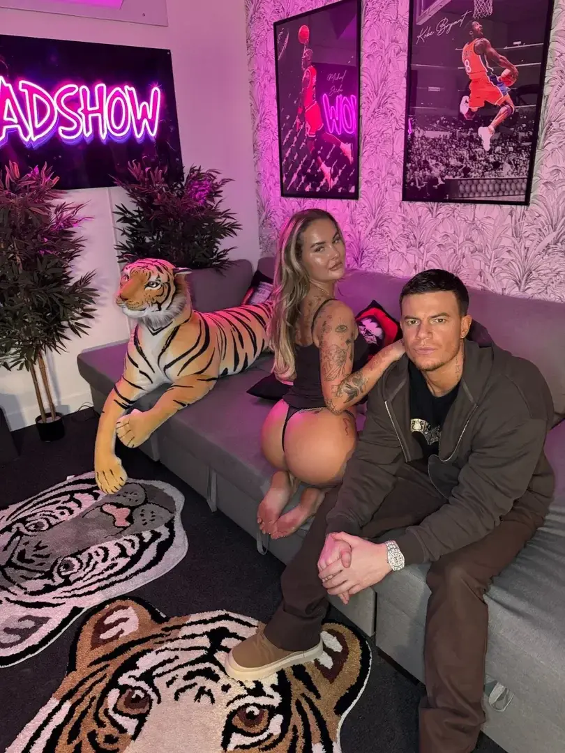 20H : Sextape dispo avec Ali Rose 🔥