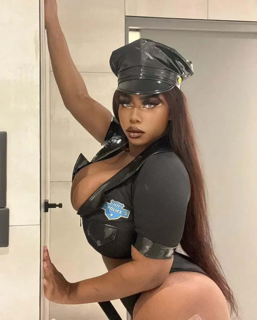 💞 Abo gratuit à vie, rejoins-moi avant que ça change 😈