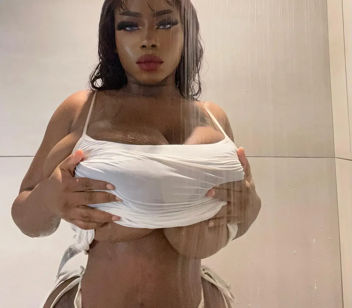 💞 Abo gratuit à vie, rejoins-moi avant que ça change 😈