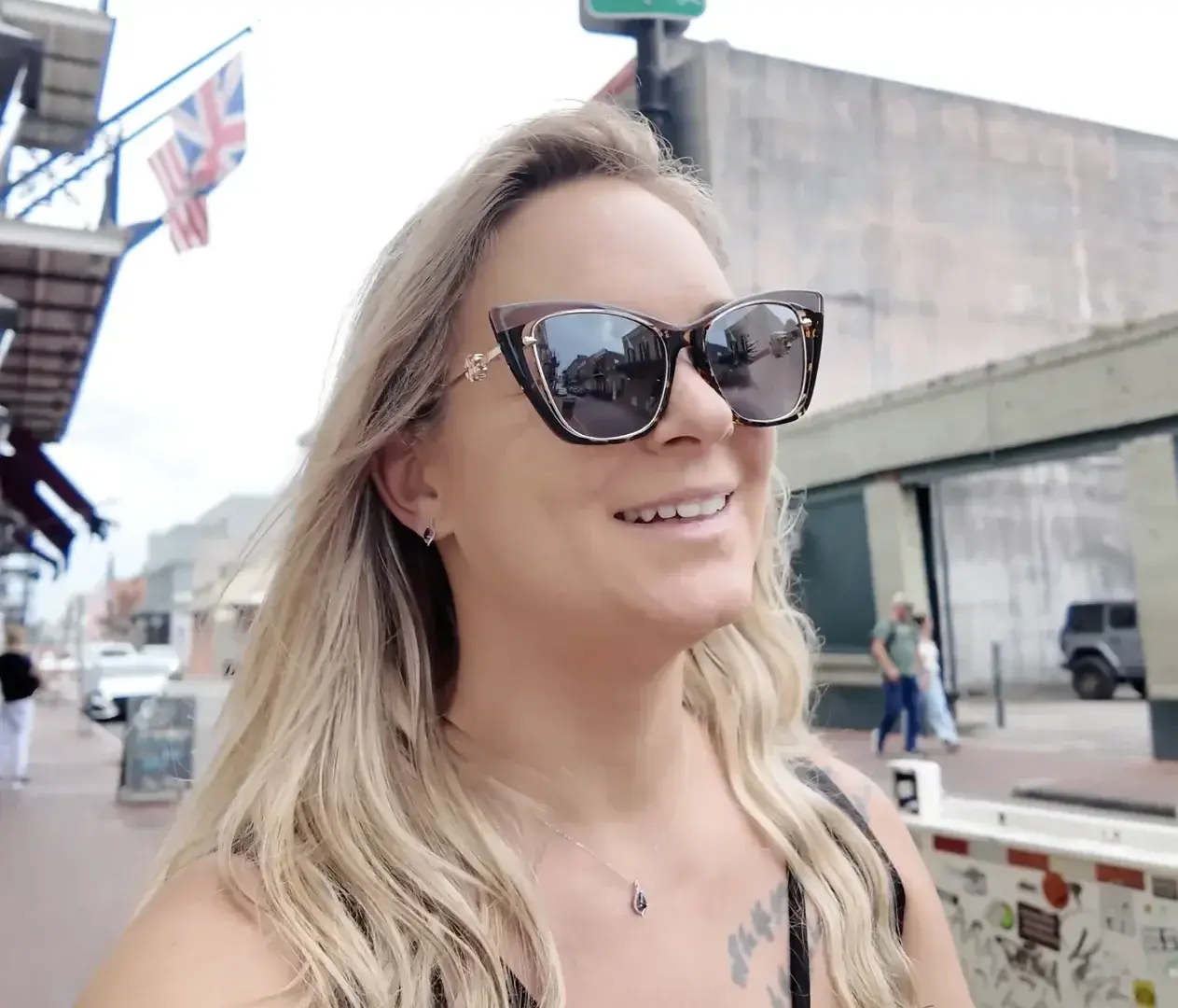 Leak public de tiffany leiddi officiel — « LES VACANCES DE TIFFANY AU TEXAS  🇺🇸 ÉPISODE 2​Dans cet épisode, on visite Bâton Rouge et la Nouvelle-Orléans en Louisiane.Mais j'avoue que moi ce que j'ai préféré, c'est prendre le bâton rouge de mon Ricky pour bien me faire défoncer et remplir de sperme chaud 🫣😂💦 » (nude) sur MYM