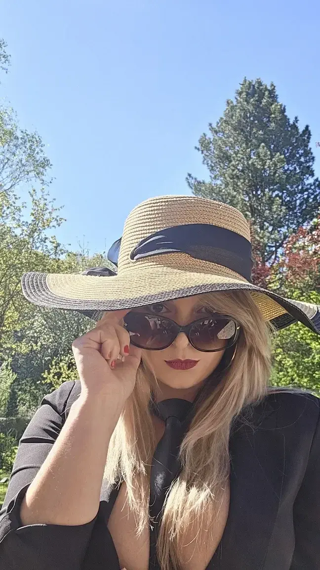 Leak & nude MYM — Tiffanyleiddi : « ✨ Des centaines de vidéos gratuites dès ton abonnement ! ✨ » (MYM)