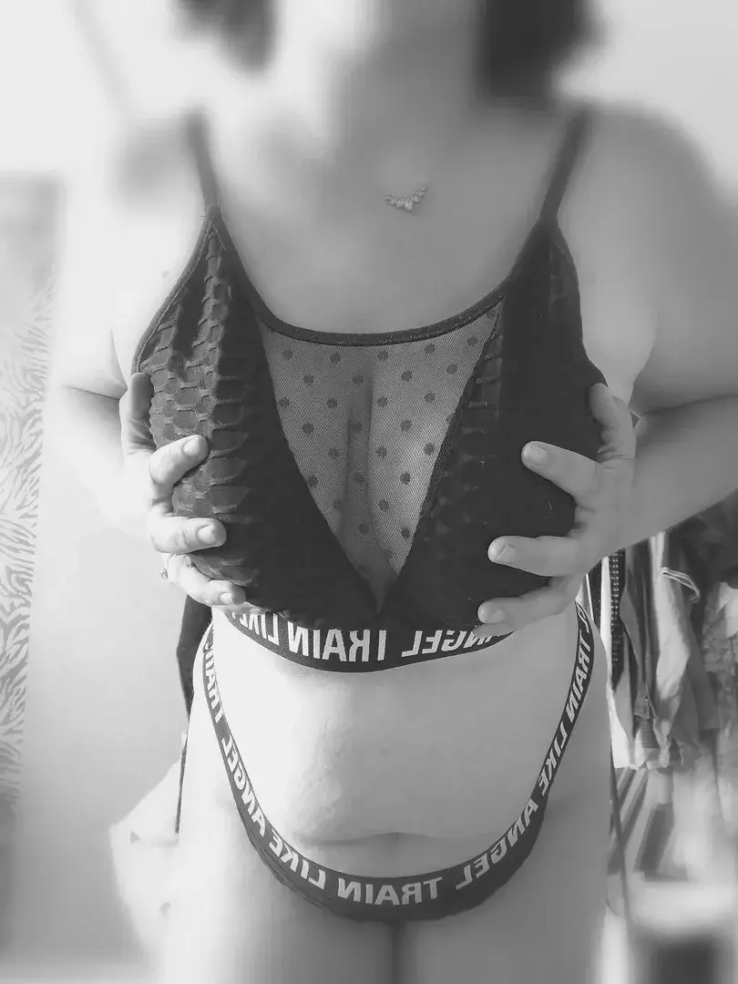 Pinupronde - Photo exclusive MYM 7 | French Modèles