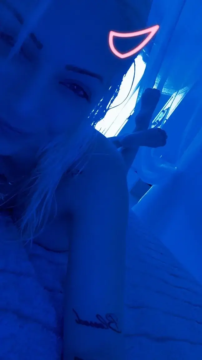 Divinekreine - Photo exclusive MYM 2 | French Modèles