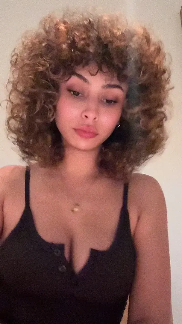 Leak public de Lestia — « j'étais en forme aujourd'hui  mdr 😂 » (nude) sur MYM