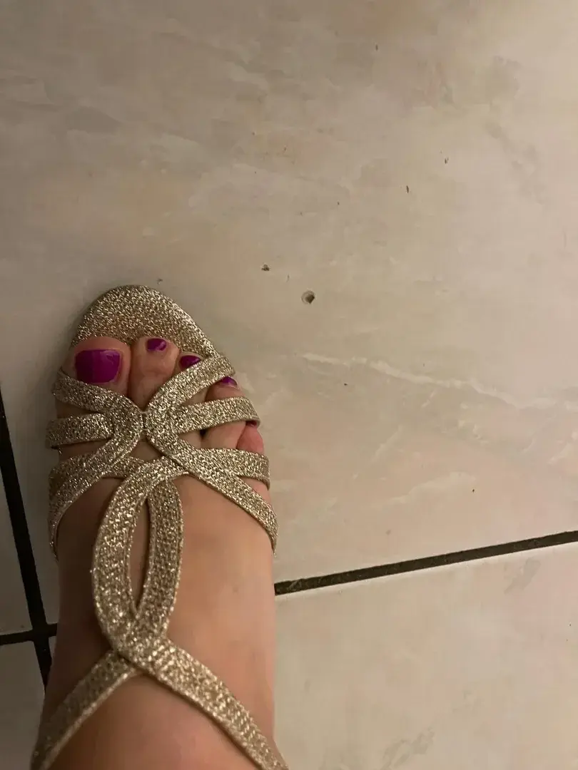 #Feet  #PrettyFeet  #BeautifulFeet  #FeetWorship  #PerfectFeet  #FeetLovers#pied#foot#cute#sexy
