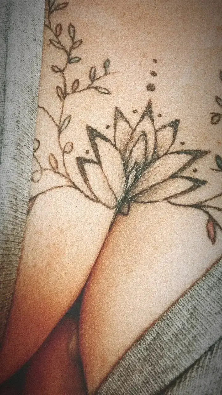 Leak & nude 2 — Boobspowerflower