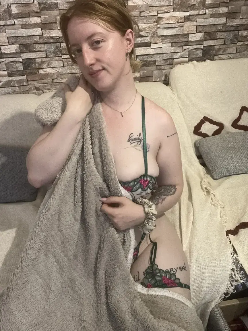 Ladyrousse - Photo exclusive MYM 1 | French Modèles