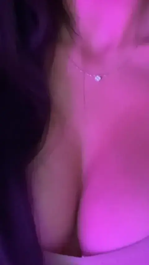 ptite vue de plus près sur mes boobs d’amouuur