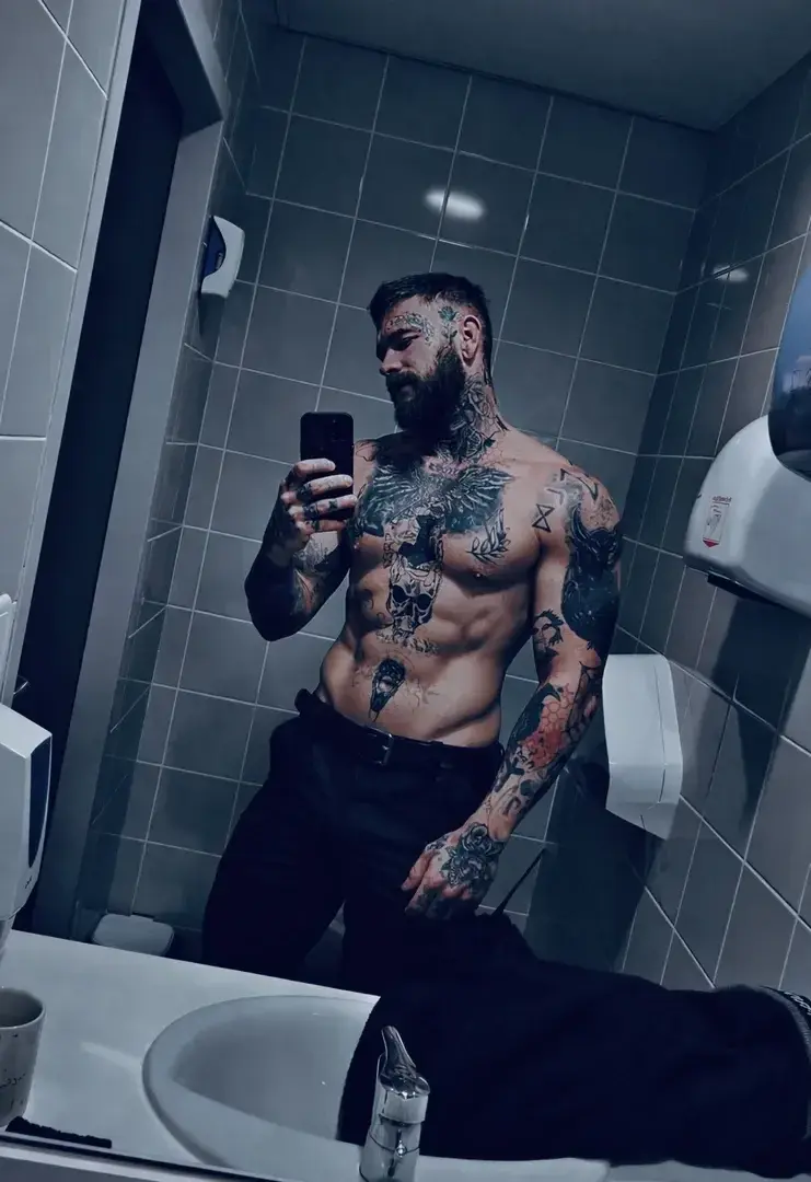 Leak & nude 4 — Valk
