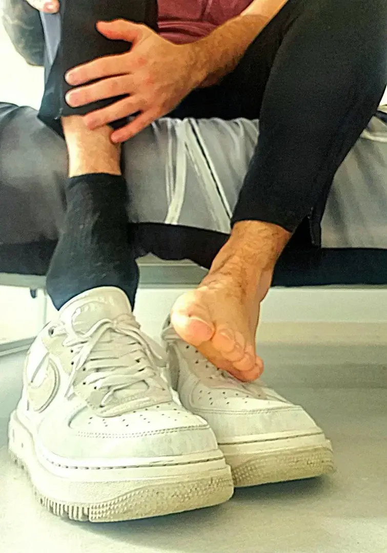 Leak & nude 3 — Misterfeetness