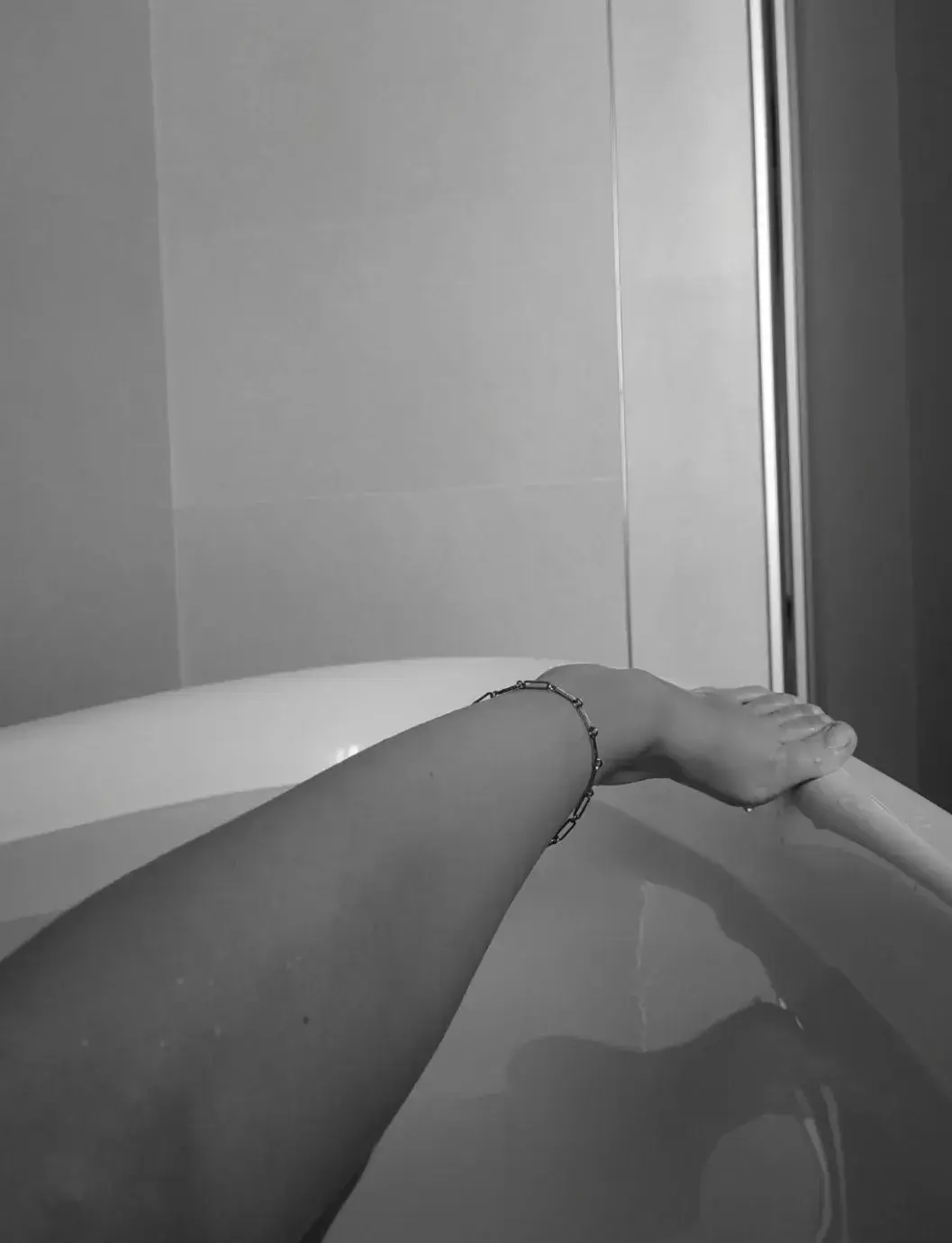 Leak & nude 2 — bigfoot_15