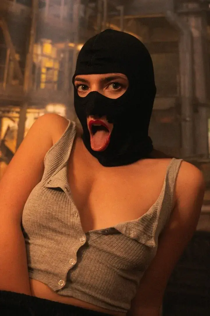 😈 Je suis très joueuse ... Toi aussi j'espère ! Parce que je déteste l'ennui 🥵🙈🔥