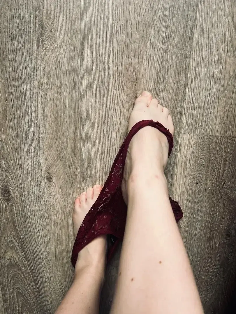 Leak & nude 1 — Feetlover49