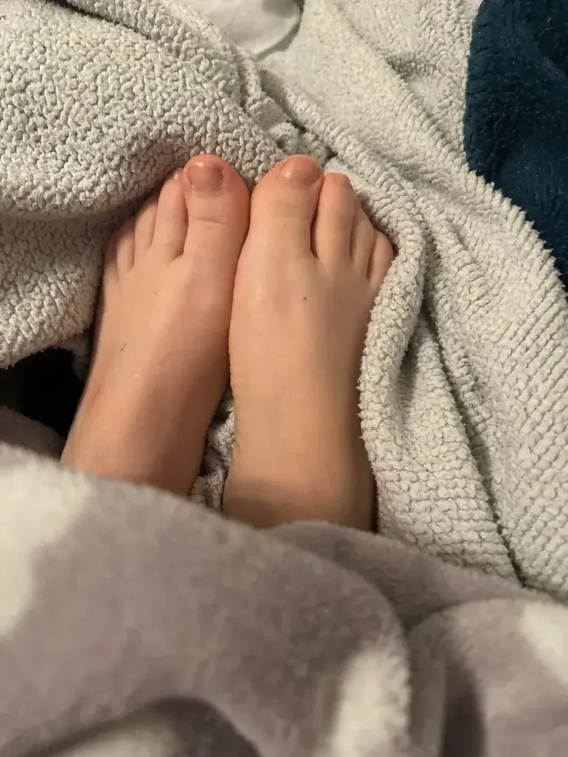 Leak & nude 6 — Feetlover49