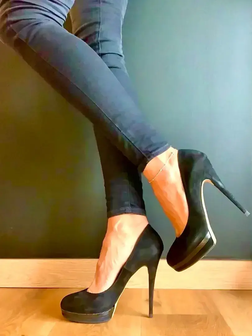 Charlie-london-talons-hauts - Photo exclusive MYM 2 | French Modèles