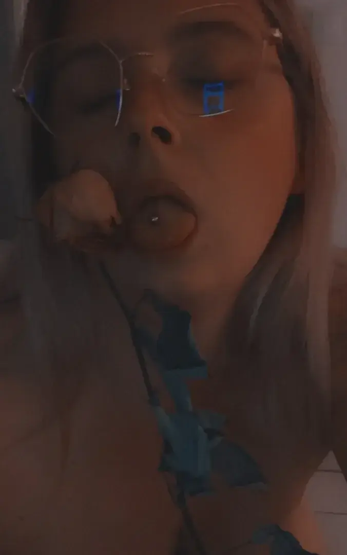 Labomba27_ - Photo exclusive MYM 1 | French Modèles