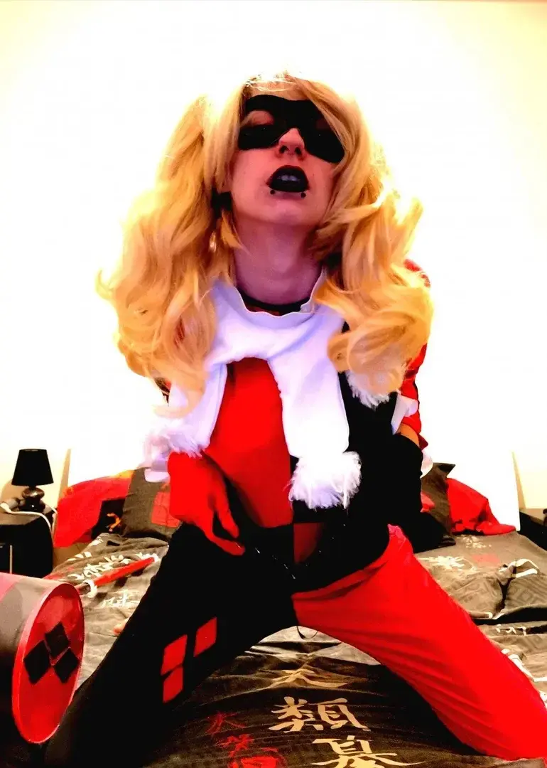 He pudding 😈 I kill you 😘  Les problèmes ne sont pas si graves.... Suffit de les faire exploser !!! ❤️🖤💥🤯