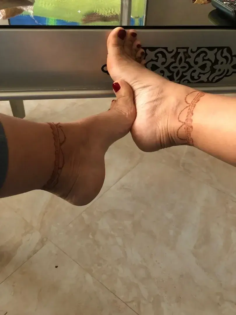 Leak & nude 5 — Pieds-sucres