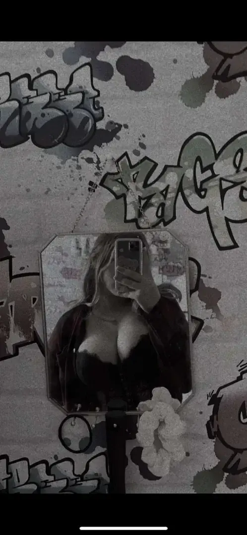 Leak & nude 1 — Lauraprivee_