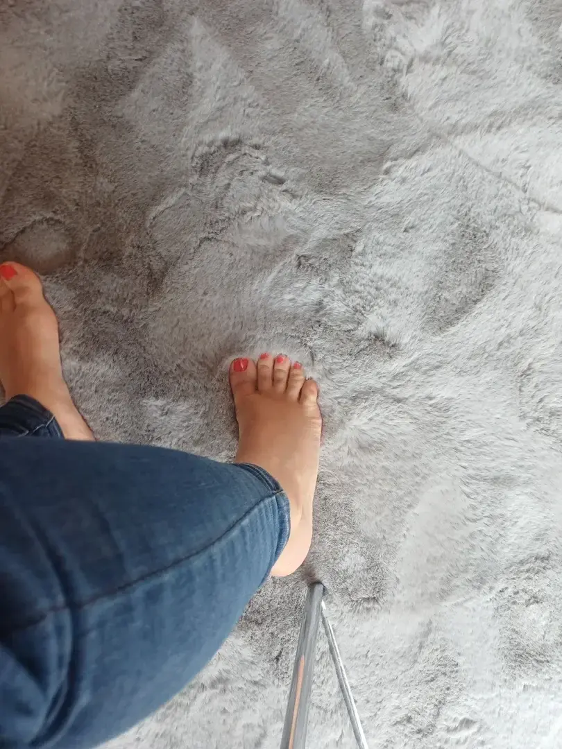 Leak & nude 2 — Lea255_pieds_feetlovers
