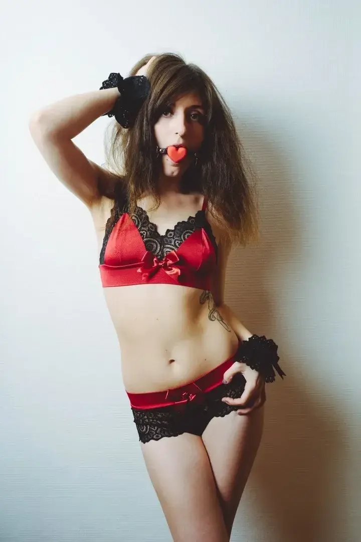 Leak & nude 3 — Thebratknownasmary