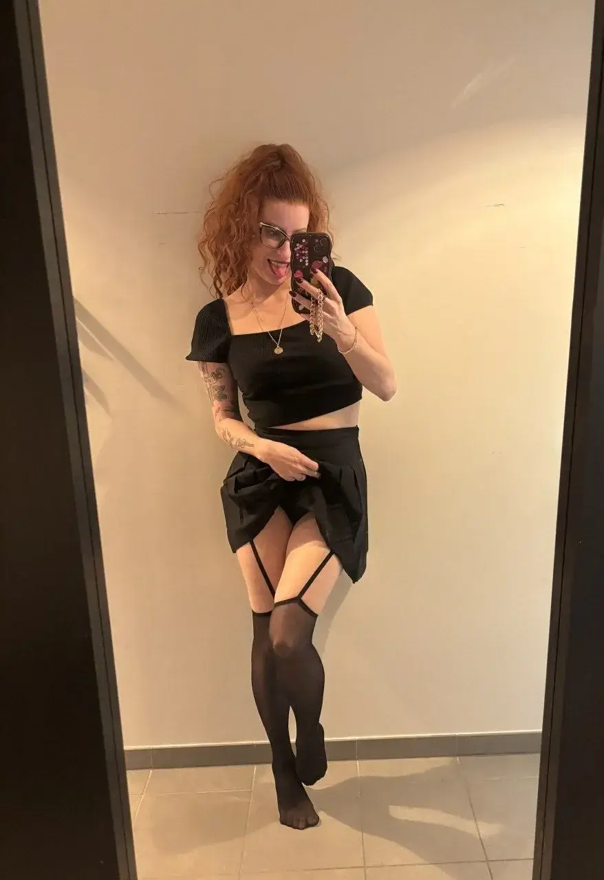 Leak & nude MYM — little_foxyy : « #redhair » (MYM)