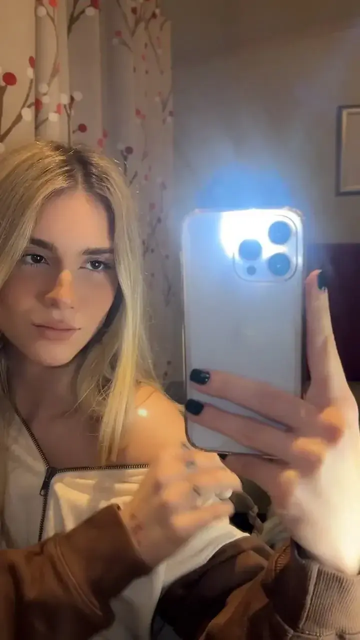 Leak & nude 3 — Alexlombardo
