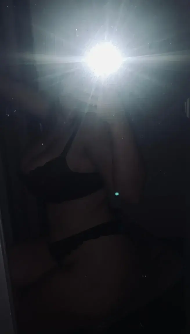 Leak & nude 1 — _doomy_