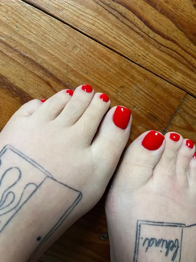Leak & nude 1 — Rare_tattoo_feet