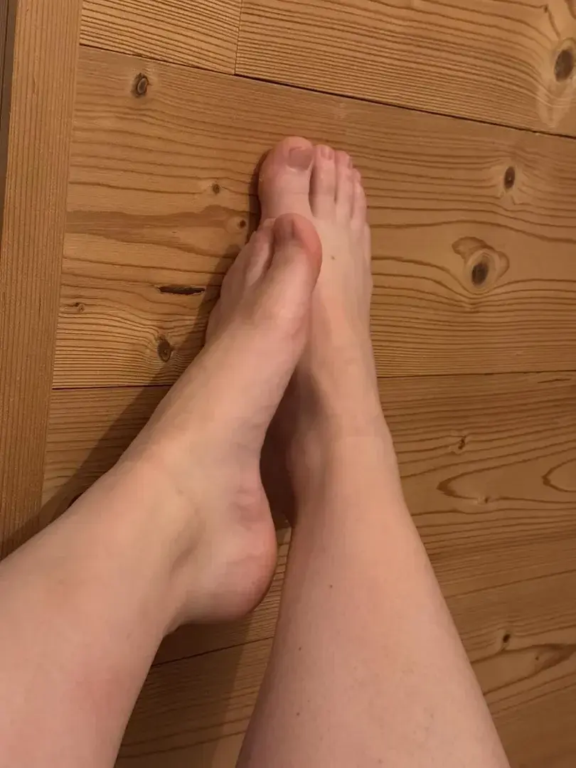 Leak & nude MYM — Whosthecutie : « Sortie de douche après une longue semaine epuisante… » (MYM)