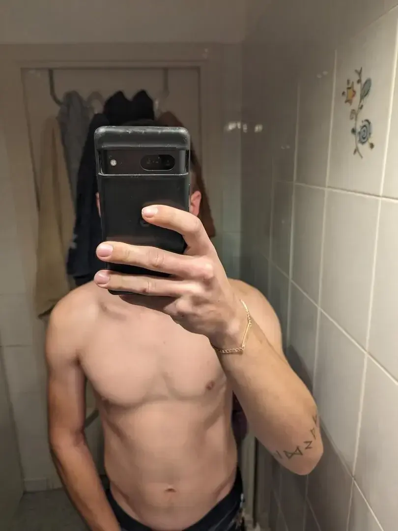 Leak & nude 1 — Fallensangel