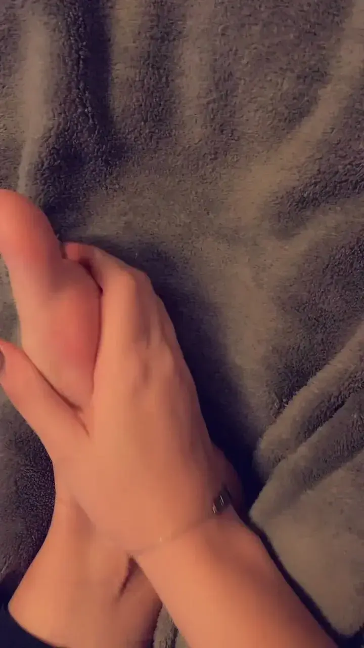 Leak & nude 1 — Merveilleuxpieds