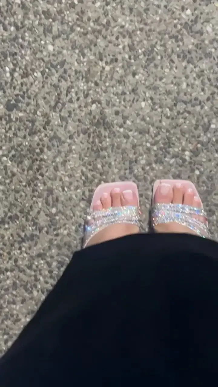 Leak & nude 1 — Sistersfeet_01
