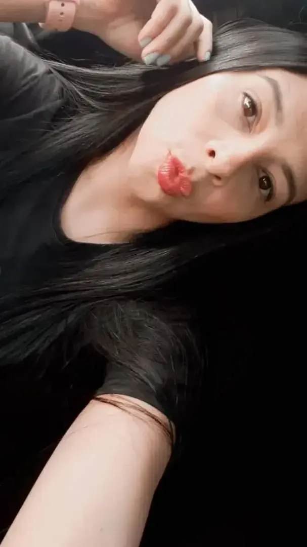 👀