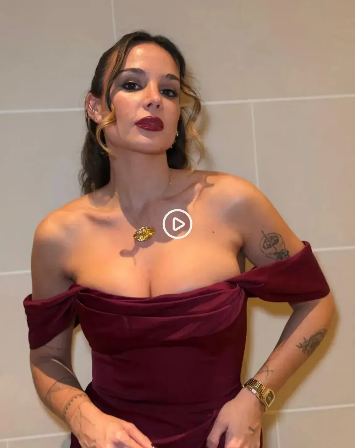 Leak public de Jadeleboeuf — « Rejoins moi avec le code PLUME » (nude) sur MYM