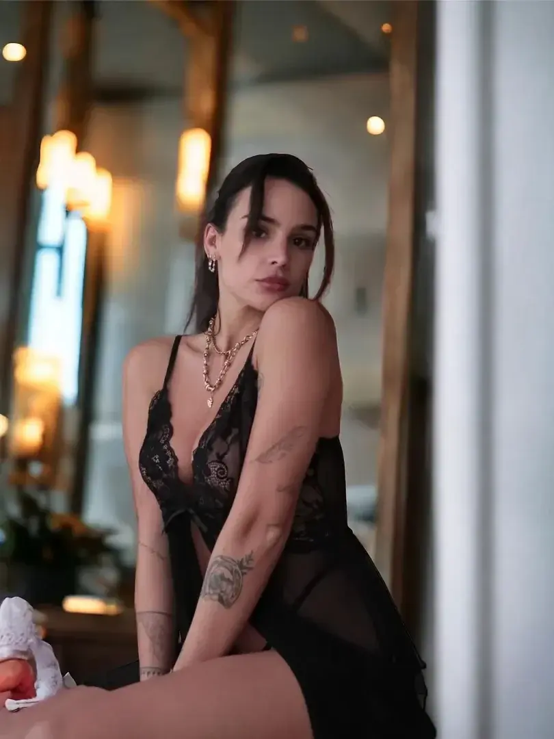 Média public — Jadeleboeuf : « Rejoins moi avec le code PLUME » (Uncove)