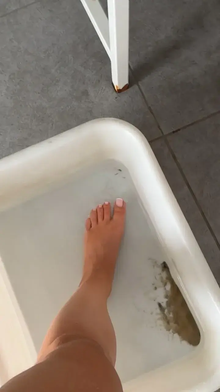 Leak & nude 2 — footpornparis