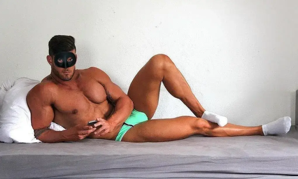 Photo de couverture de Swiss_sexyboy