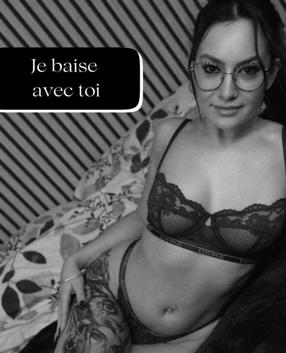 StitiX - Photo exclusive MYM 18 | French Modèles