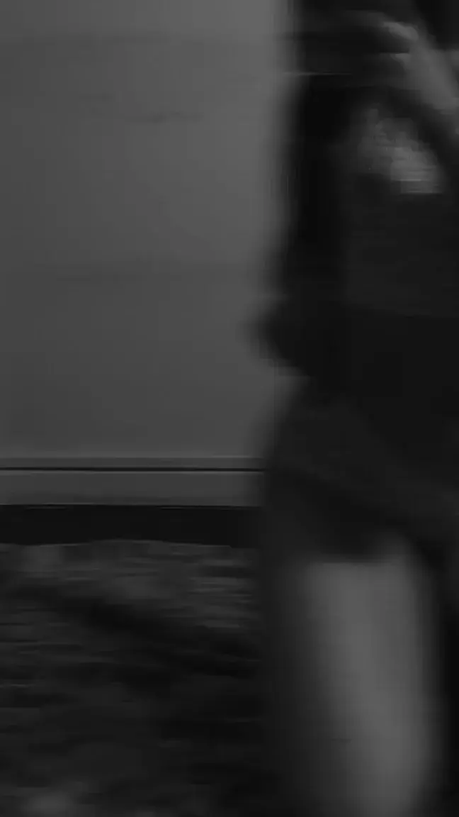 Leak & nude 1 — Comesee