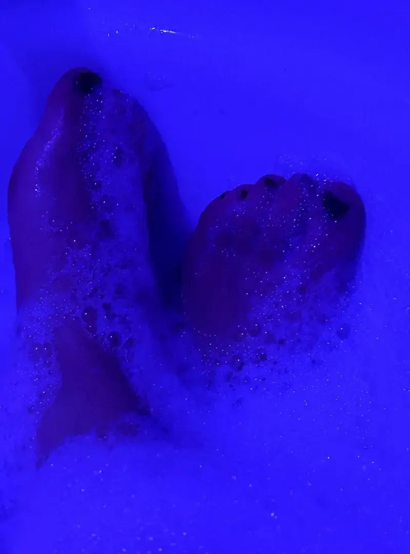 Leak & nude 2 — Pieds_sucree