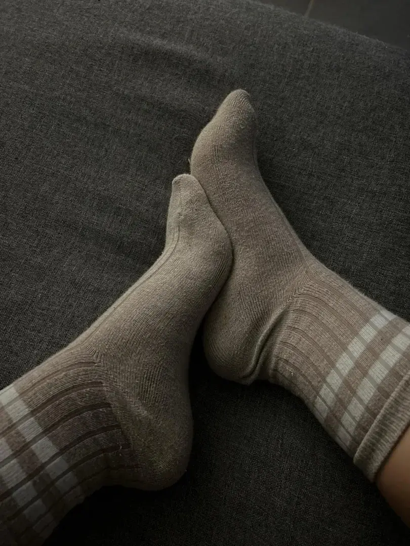 Leak & nude 3 — Pieds_sucree