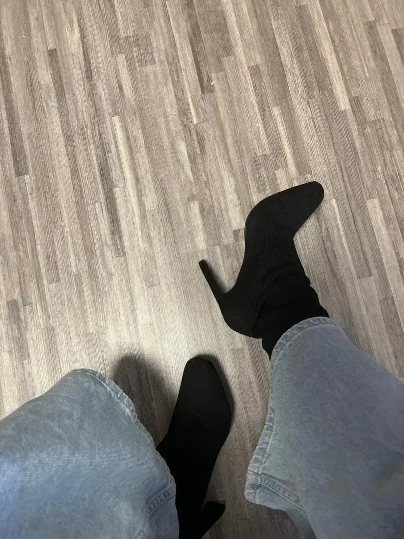 Leak & nude 4 — Pieds_sucree