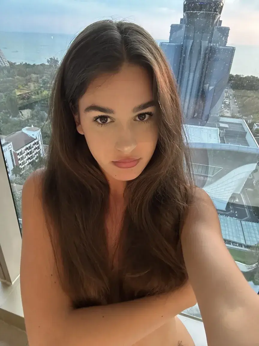 Leak & nude MYM — Ambredub : « c'est le moment de m'envoyer un message je suis de bonne humeur » (MYM)