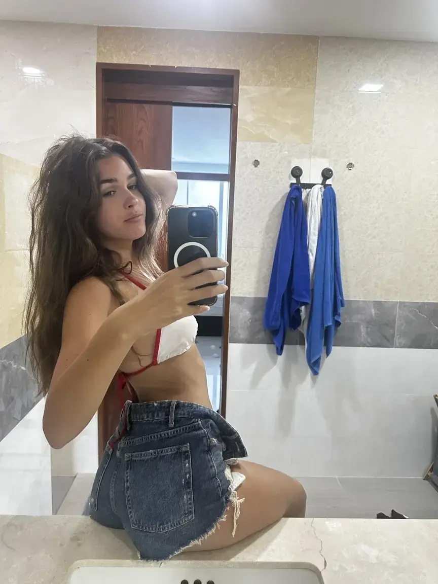 fallait que je poste ca ici 🫣